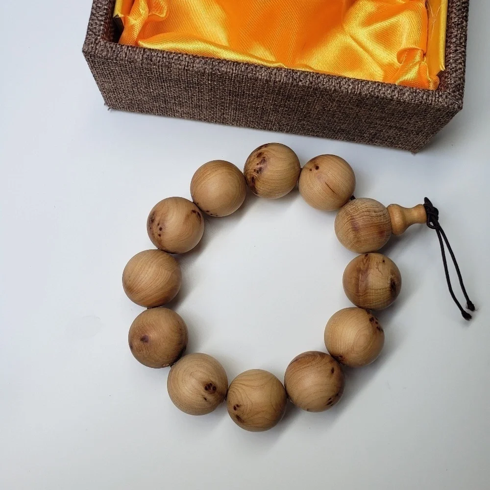 Mens natural wood bracelet chinese knot
